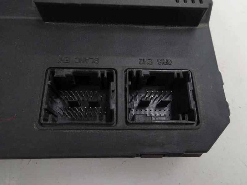 CAJA RELES FUSIBLES CITROEN C5 BERLINA 2003 2.0 HDI (109 CV)