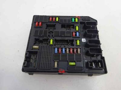 CAJA RELES FUSIBLES RENAULT SCENIC III 2009 1.5 DCI D (106 CV)