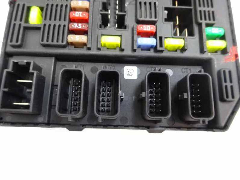 CAJA RELES FUSIBLES RENAULT SCENIC III 2009 1.5 DCI D (106 CV)