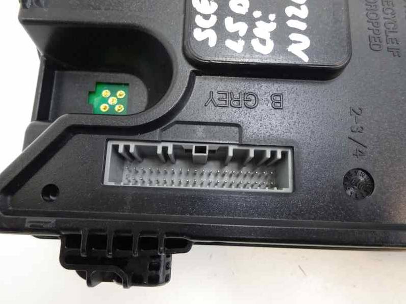 CAJA RELES FUSIBLES RENAULT SCENIC III 2009 1.5 DCI D (106 CV)