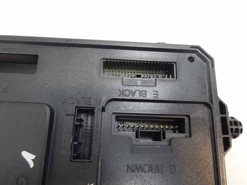 CAJA RELES FUSIBLES RENAULT SCENIC III 2009 1.5 DCI D (106 CV)