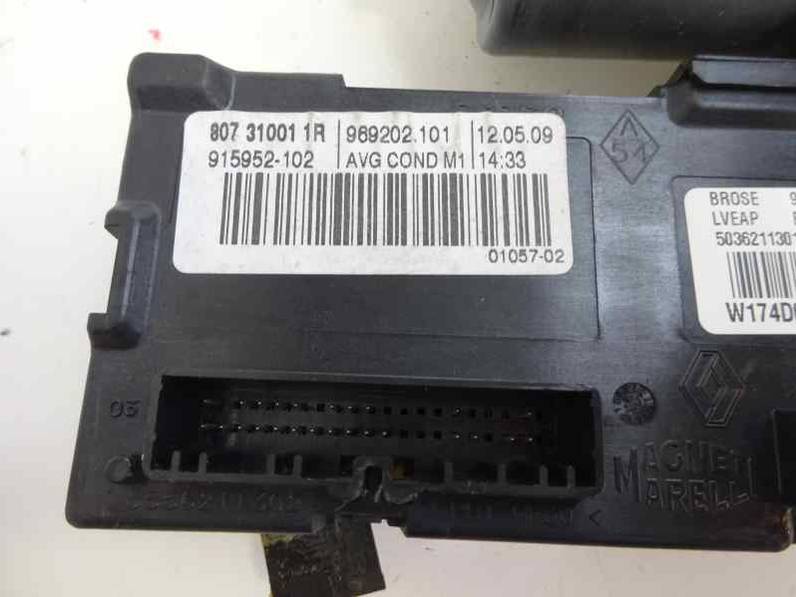 MOTOR ELEVALUNAS DELANTERO IZQUIERDO RENAULT SCENIC III 2009 1.5 DCI D (106 CV)