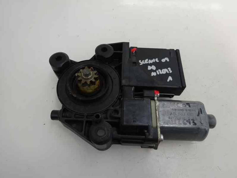 MOTOR ELEVALUNAS DELANTERO DERECHO RENAULT SCENIC III 2009 1.5 DCI D (106 CV)