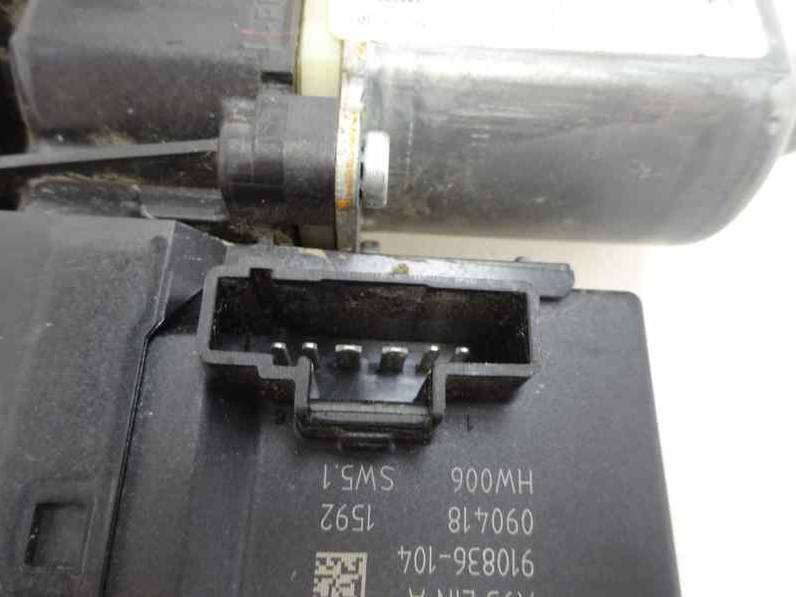 MOTOR ELEVALUNAS DELANTERO DERECHO RENAULT SCENIC III 2009 1.5 DCI D (106 CV)