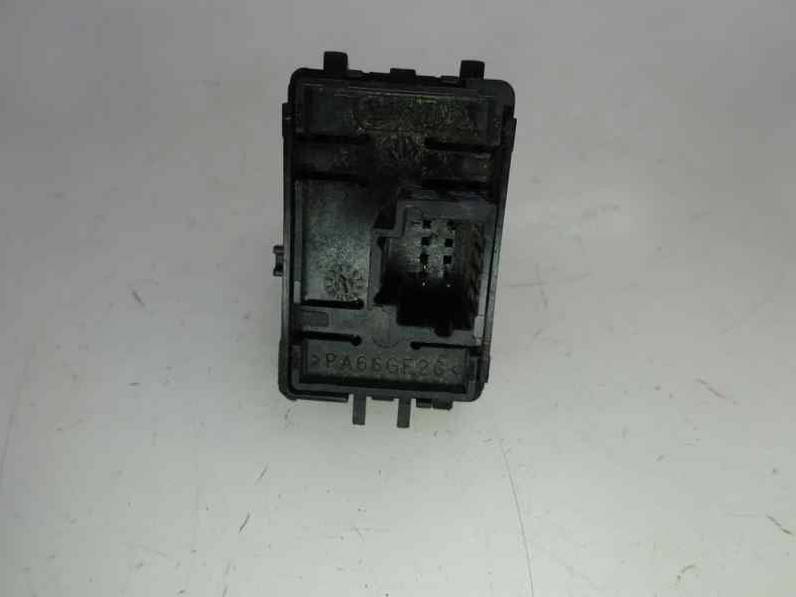 MANDO ELEVALUNAS TRASERO IZQUIERDO RENAULT SCENIC III 2009 1.5 DCI D (106 CV)