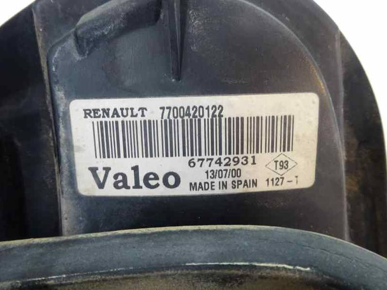 PILOTO TRASERO IZQUIERDO RENAULT LAGUNA 2000 1.9 DTI D (98 CV)