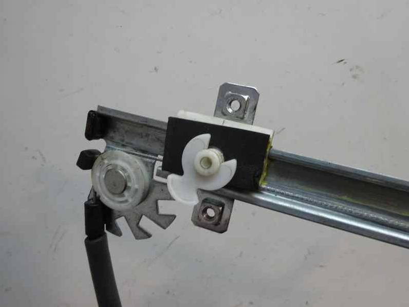 ELEVALUNAS TRASERO DERECHO RENAULT SCENIC RX4 2000 1.9 DCI D (102 CV)