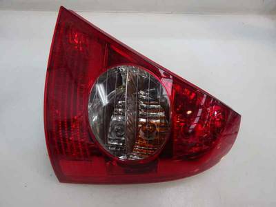 PILOTO TRASERO DERECHO RENAULT CLIO II FASE II 2003 1.2 (75 CV)