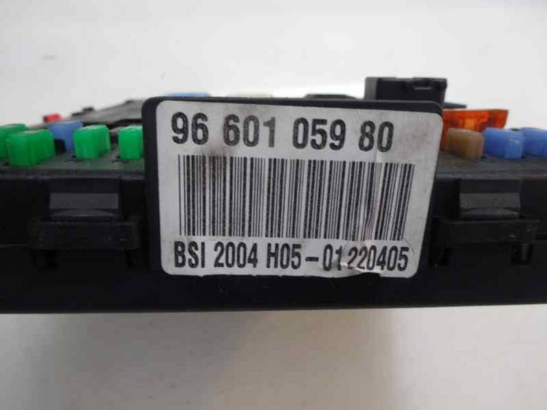 CAJA RELES FUSIBLES CITROEN C4 BERLINA 2005 1.6 16V HDI (90 CV)