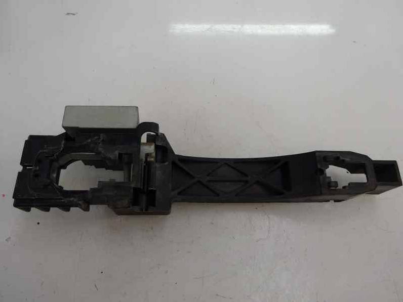 MANETA EXTERIOR DELANTERA DERECHA NISSAN NAVARA PICK UP 2007 2.5 DCI D (171 CV)