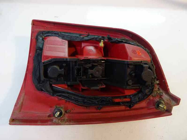 PILOTO TRASERO IZQUIERDO NISSAN MICRA 2001 1.4 16V (82 CV)