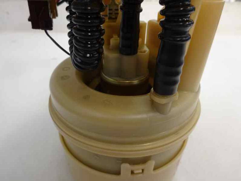 BOMBA COMBUSTIBLE RENAULT CLIO II FASE II 2001 1.2 16V (75 CV)