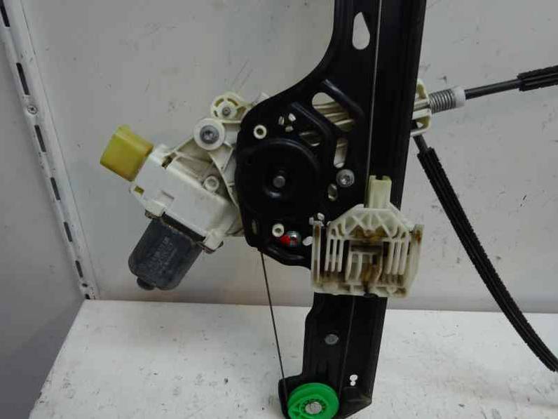 ELEVALUNAS DELANTERO IZQUIERDO BMW SERIE 1 BERLINA 2006 2.0 16V D (122 CV)