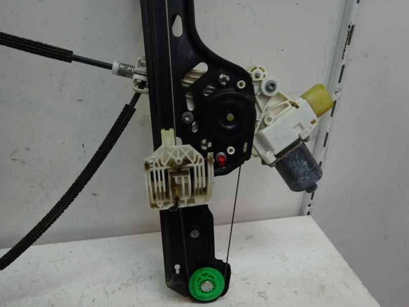 ELEVALUNAS DELANTERO DERECHO BMW SERIE 1 BERLINA 2006 2.0 16V D (122 CV)