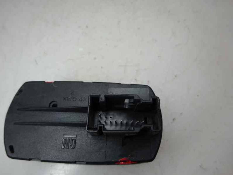 MANDO ELEVALUNAS DELANTERO IZQUIERDO OPEL CORSA D 2011 1.3 16V CDTI (75 CV)