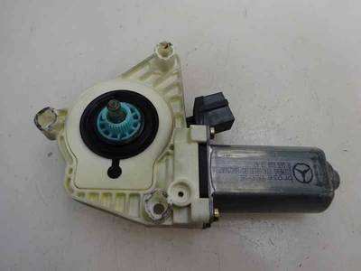 MOTOR ELEVALUNAS DELANTERO DERECHO MERCEDES CLASE A 2005 2.0 CDI (109 CV)