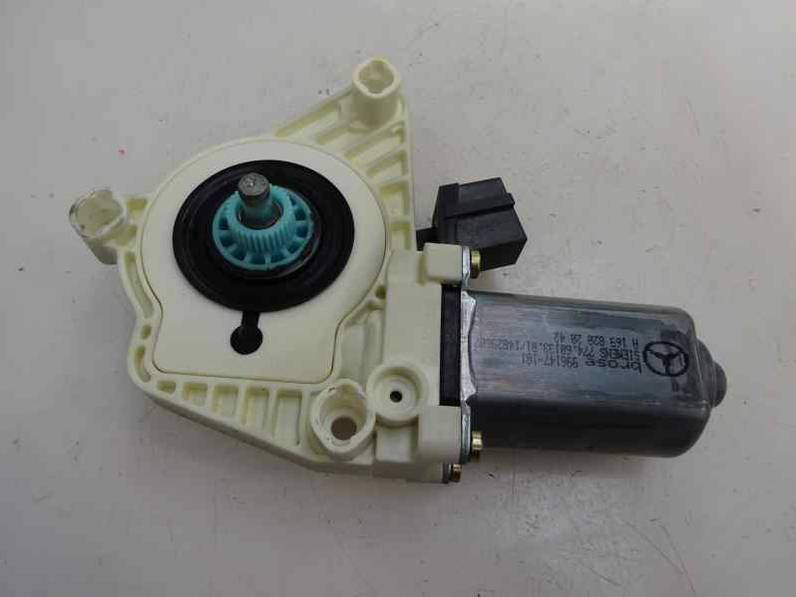 MOTOR ELEVALUNAS TRASERO DERECHO MERCEDES CLASE A 2005 2.0 CDI (109 CV)