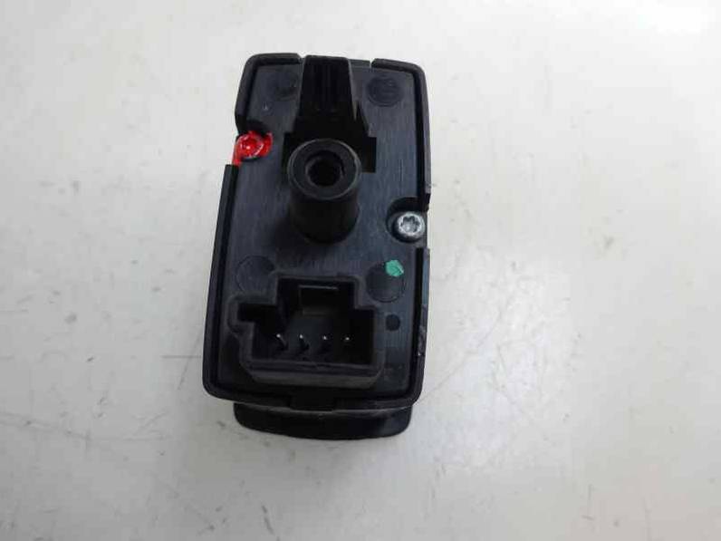 MANDO ELEVALUNAS TRASERO IZQUIERDO MERCEDES CLASE A 2005 2.0 CDI (109 CV)