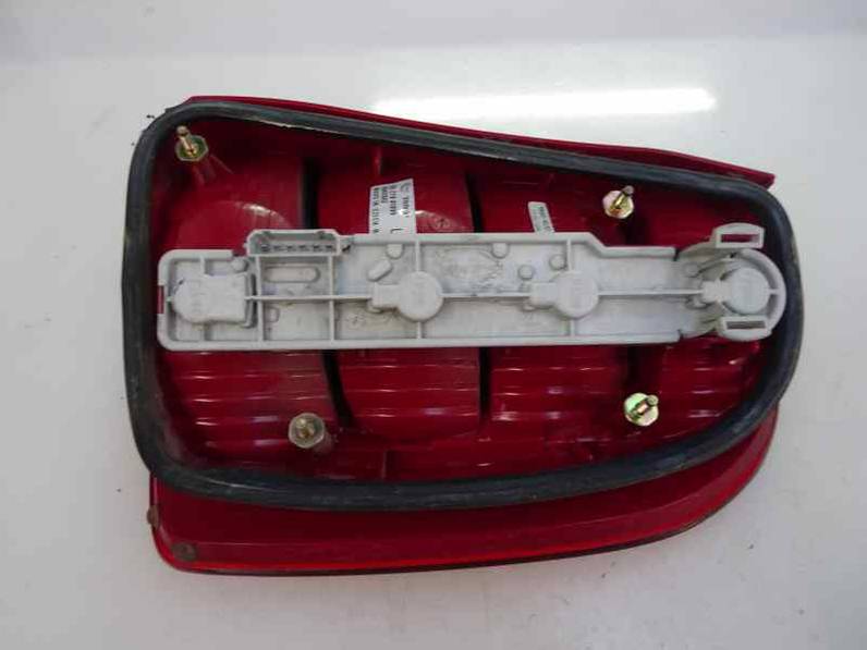 PILOTO TRASERO IZQUIERDO SKODA FABIA 2001 1.9 SDI (64 CV)