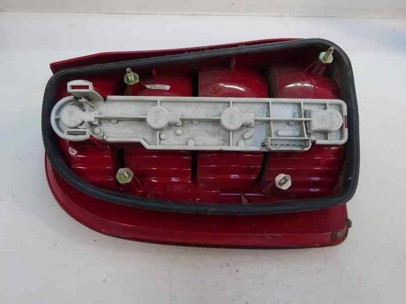 PILOTO TRASERO DERECHO SKODA FABIA 2001 1.9 SDI (64 CV)