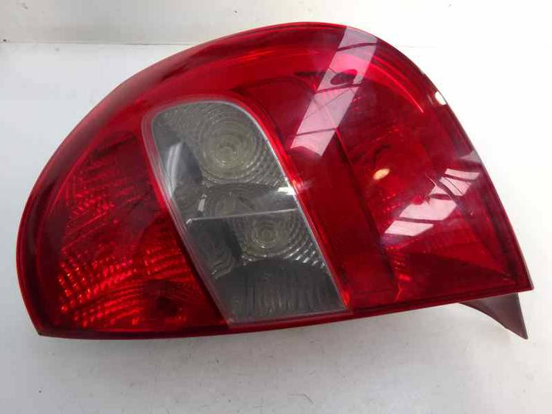 PILOTO TRASERO DERECHO CITROEN C5 BERLINA 2003 2.0 HDI (109 CV)