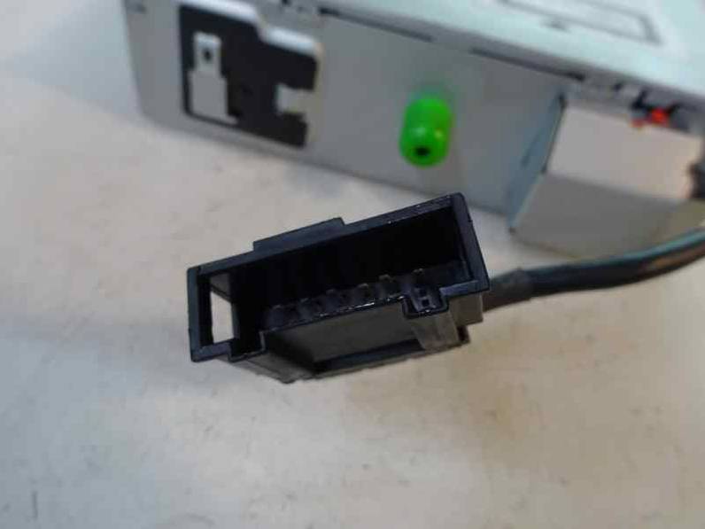 SISTEMA AUDIO RADIO CD VOLKSWAGEN PASSAT BERLINA 2005 2.0 TDI (140 CV)