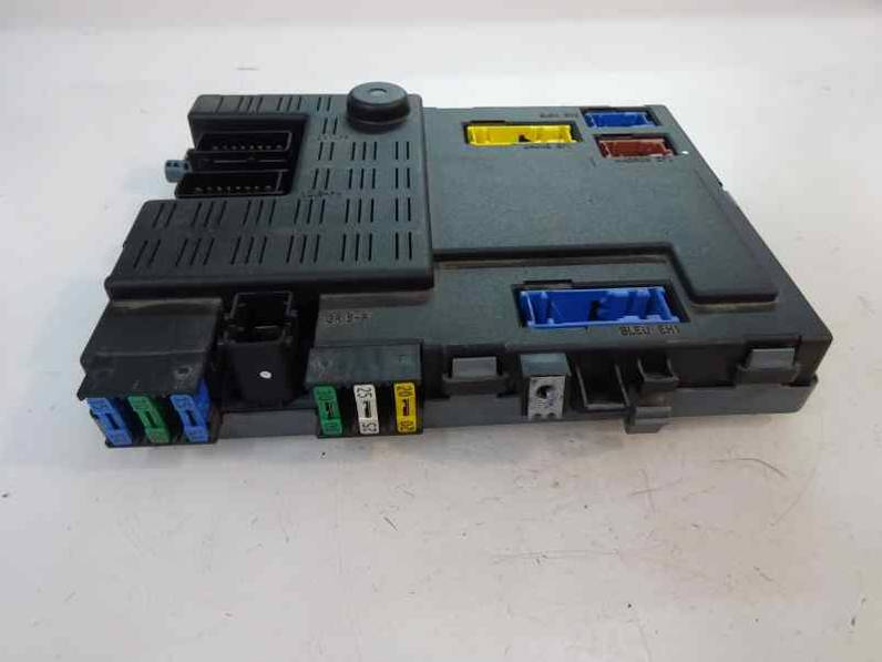 CAJA RELES FUSIBLES CITROEN XSARA BERLINA 2001 1.6 16V (109 CV)