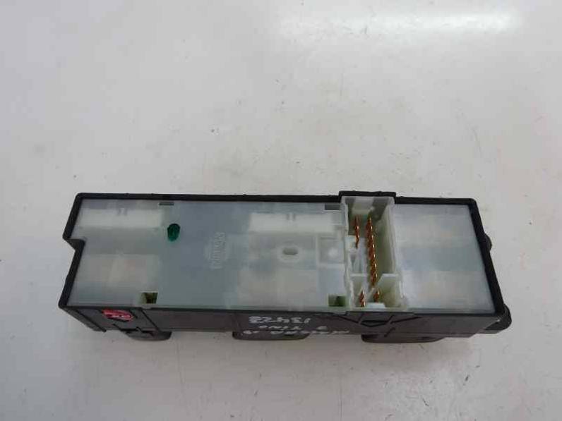 MANDO ELEVALUNAS DELANTERO IZQUIERDO NISSAN ALMERA TINO 2004 2.2 DCI D (112 CV)