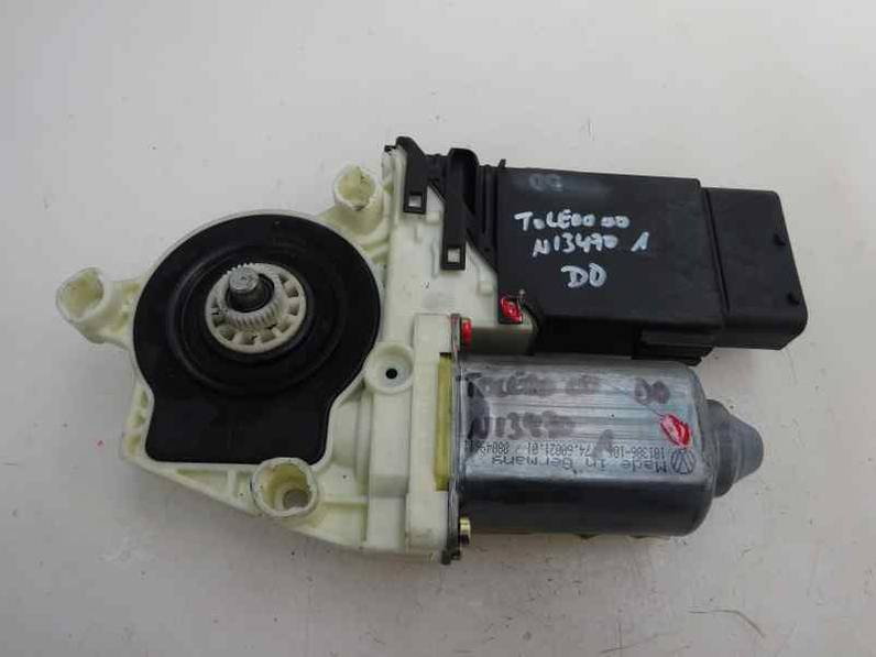 MOTOR ELEVALUNAS DELANTERO DERECHO SEAT TOLEDO 2000 1.8 20V (125 CV)