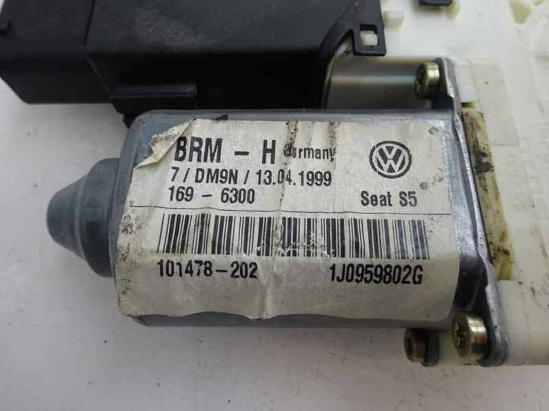 MOTOR ELEVALUNAS DELANTERO DERECHO SEAT TOLEDO 2000 1.8 20V (125 CV)