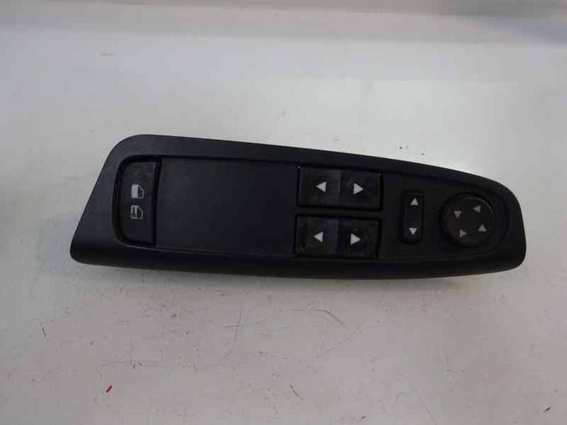 MANDO ELEVALUNAS DELANTERO IZQUIERDO FIAT STILO 2002 1.9 JTD (116 CV)