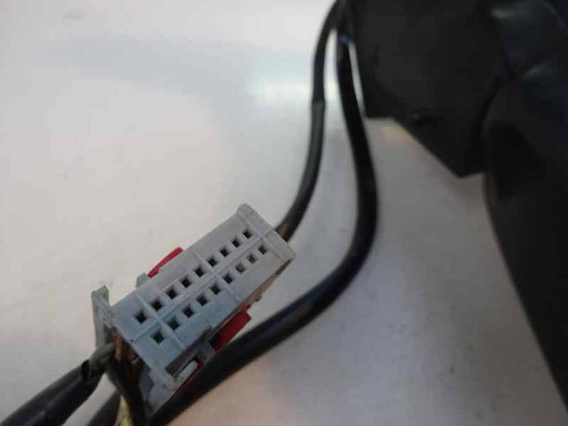 RETROVISOR IZQUIERDO FIAT STILO 2002 1.9 JTD (116 CV)