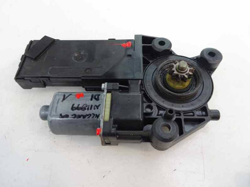 MOTOR ELEVALUNAS DELANTERO IZQUIERDO RENAULT MEGANE III BERLINA 5 P 2010 1.5 DCI D FAP (110 CV)