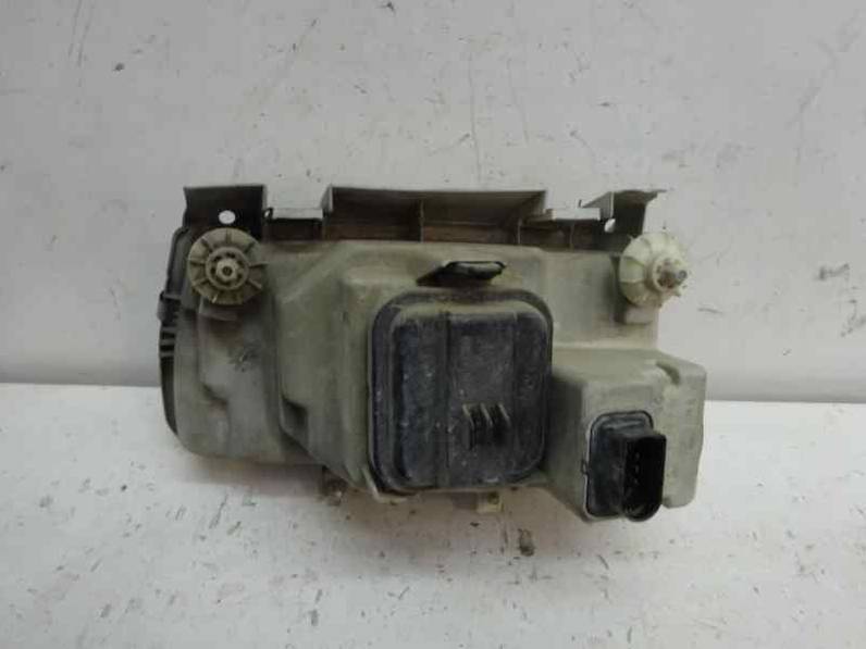 FARO DERECHO VOLKSWAGEN POLO BERLINA 1995 1.05 (45 CV)