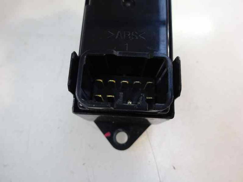 MANDO ELEVALUNAS TRASERO DERECHO CITROEN C CROSSER 2007 2.2 HDI FAP (156 CV)