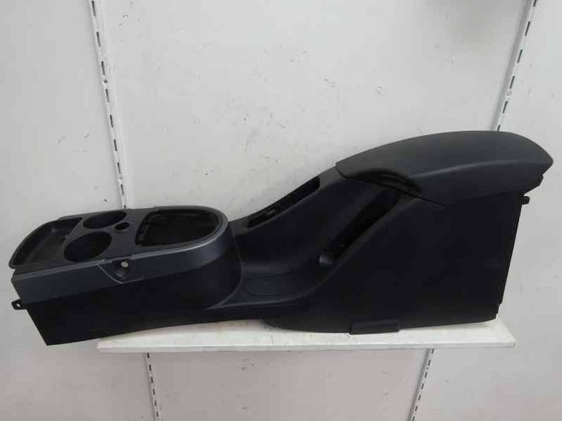 APOYABRAZOS CENTRAL SEAT ALTEA 2007 1.9 TDI (105 CV)