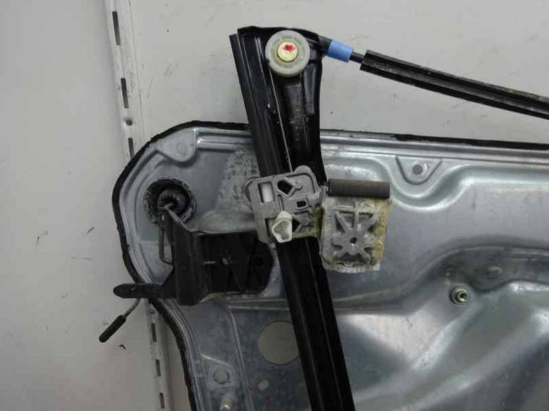 ELEVALUNAS DELANTERO DERECHO VOLKSWAGEN GOLF IV BERLINA 1998 1.6 (101 CV)