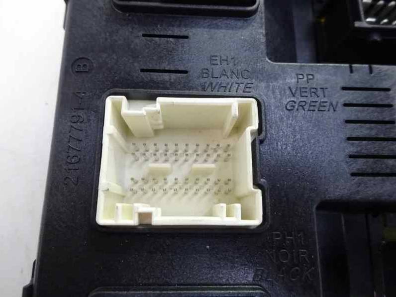 CAJA RELES FUSIBLES CITROEN C4 BERLINA 2005 1.6 16V HDI (90 CV)