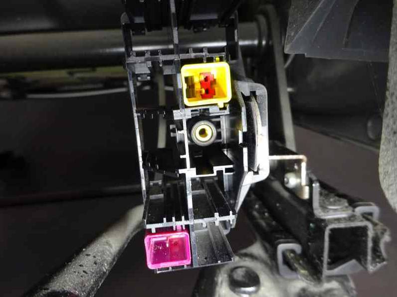 JUEGO ASIENTOS COMPLETO FORD FOCUS TURN 2014 1.0 ECOBOOST (125 CV)