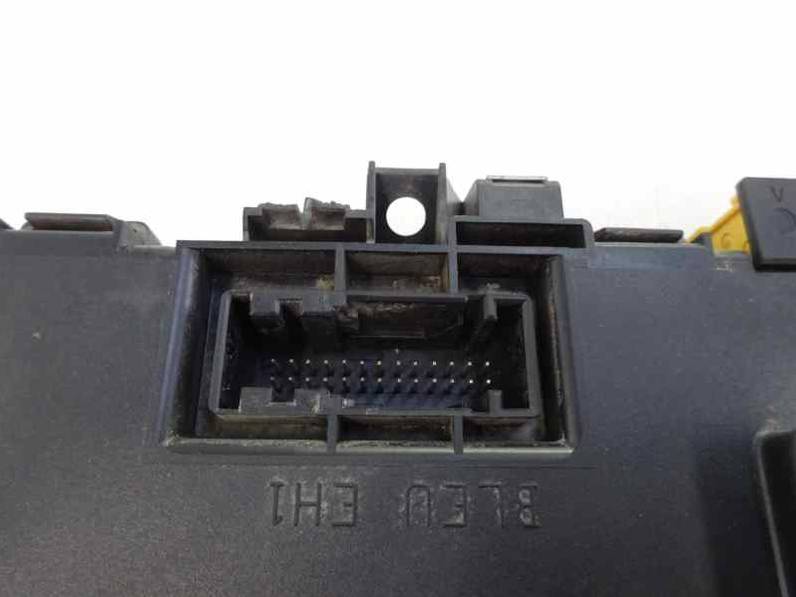 CAJA RELES FUSIBLES CITROEN XSARA BERLINA 2002 1.9 D (69 CV)