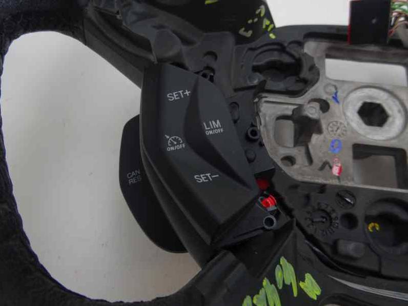 VOLANTE FORD FOCUS TURN 2014 1.0 ECOBOOST (125 CV)