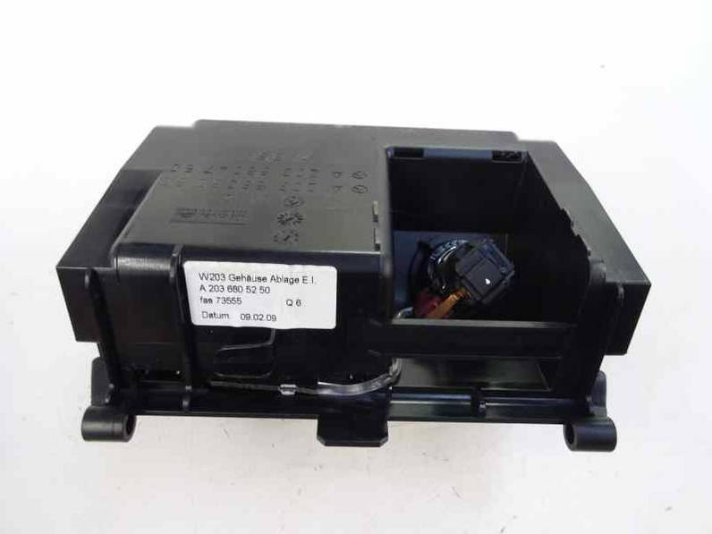 CENICERO MERCEDES CLASE CLC CLC 2009 1.8 (143 CV)