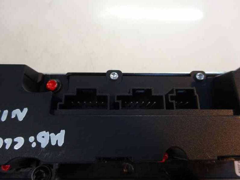 WARNING MERCEDES CLASE CLC CLC 2009 1.8 (143 CV)