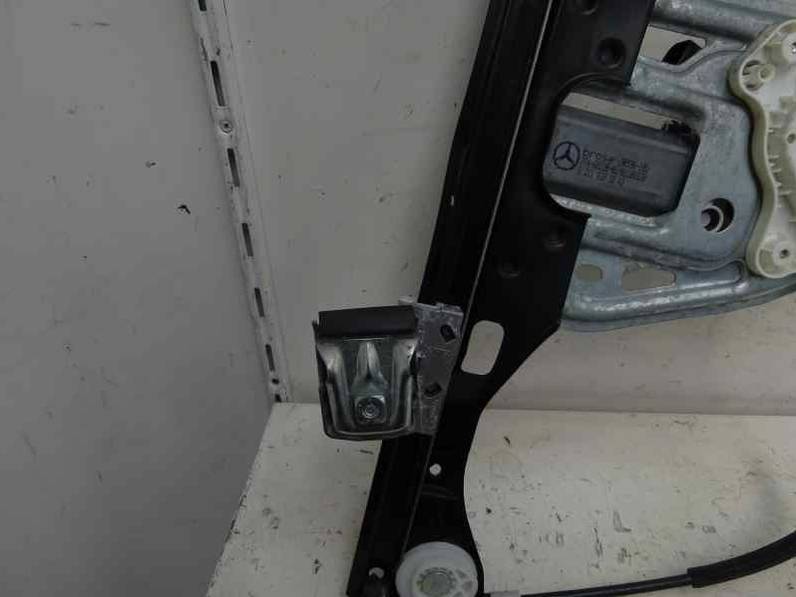 ELEVALUNAS DELANTERO IZQUIERDO MERCEDES CLASE CLC CLC 2009 1.8 (143 CV)