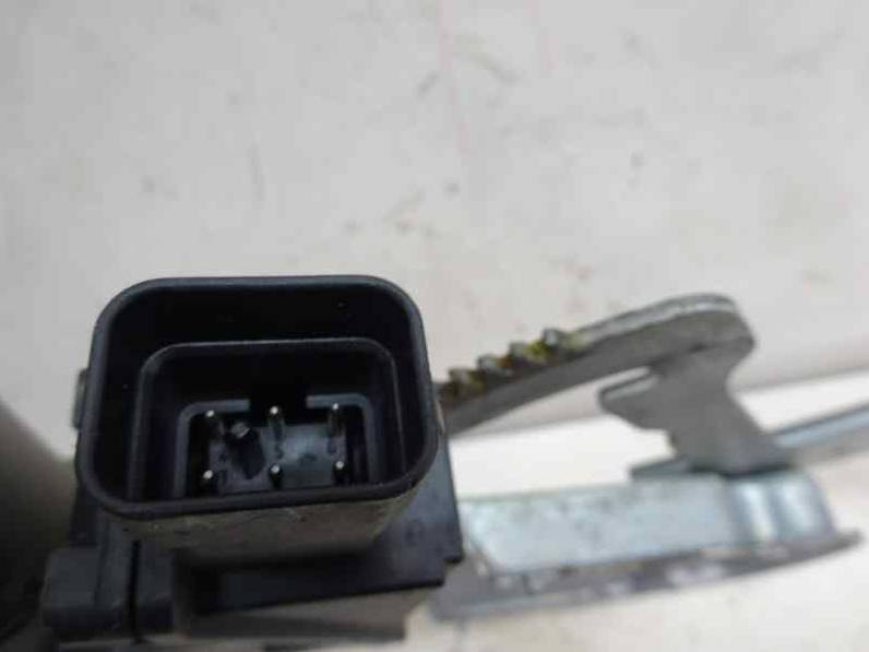 ELEVALUNAS DELANTERO IZQUIERDO OPEL CORSA C 2004 1.3 16V CDTI (69 CV)