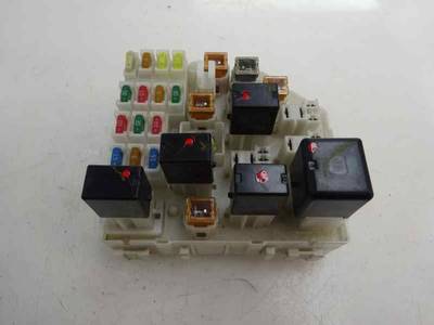 CAJA RELES FUSIBLES TOYOTA RAV 4 2003 1.8 16V (125 CV)