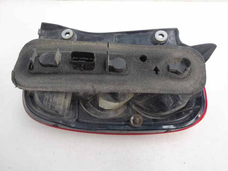 PILOTO TRASERO IZQUIERDO NISSAN MICRA 2005 1.2 (80 CV)