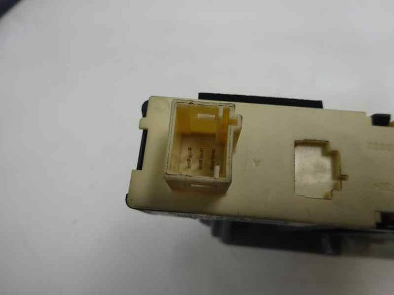 MOTOR ELEVALUNAS DELANTERO DERECHO CITROEN C4 BERLINA 2006 1.6 16V HDI (90 CV)