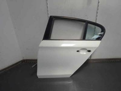 PUERTA TRASERA IZQUIERDA BMW SERIE 1 BERLINA 2009 2.0 TURBODIESEL (143 CV)