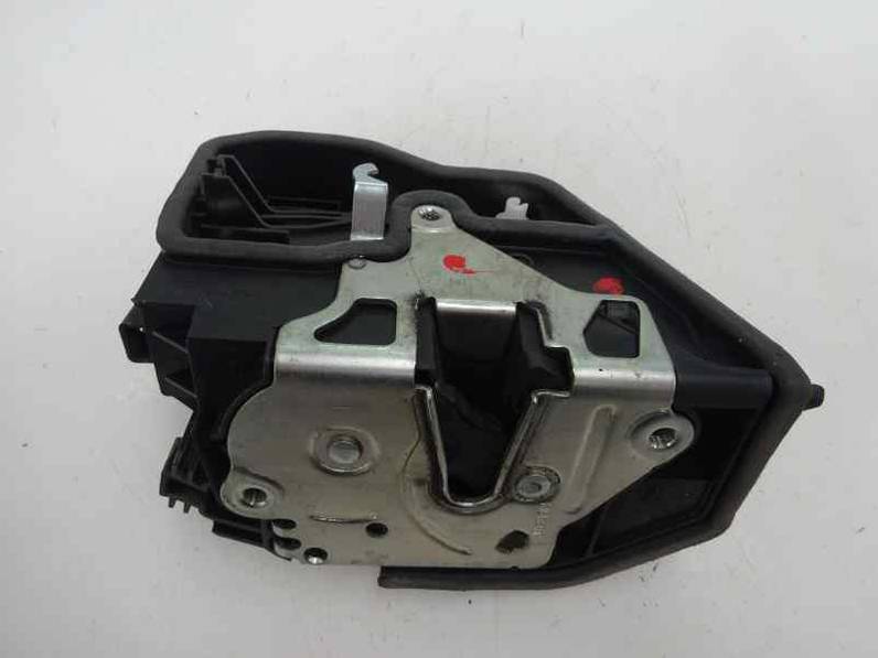 CERRADURA PUERTA DELANTERA DERECHA BMW SERIE 1 BERLINA 2009 2.0 TURBODIESEL (143 CV)